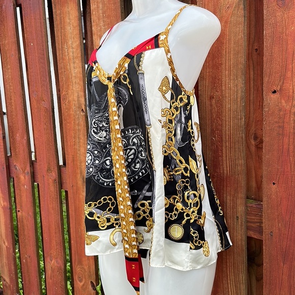 Express Women's Black Gold Chain Print Top Size XS - Picture 3 of 7